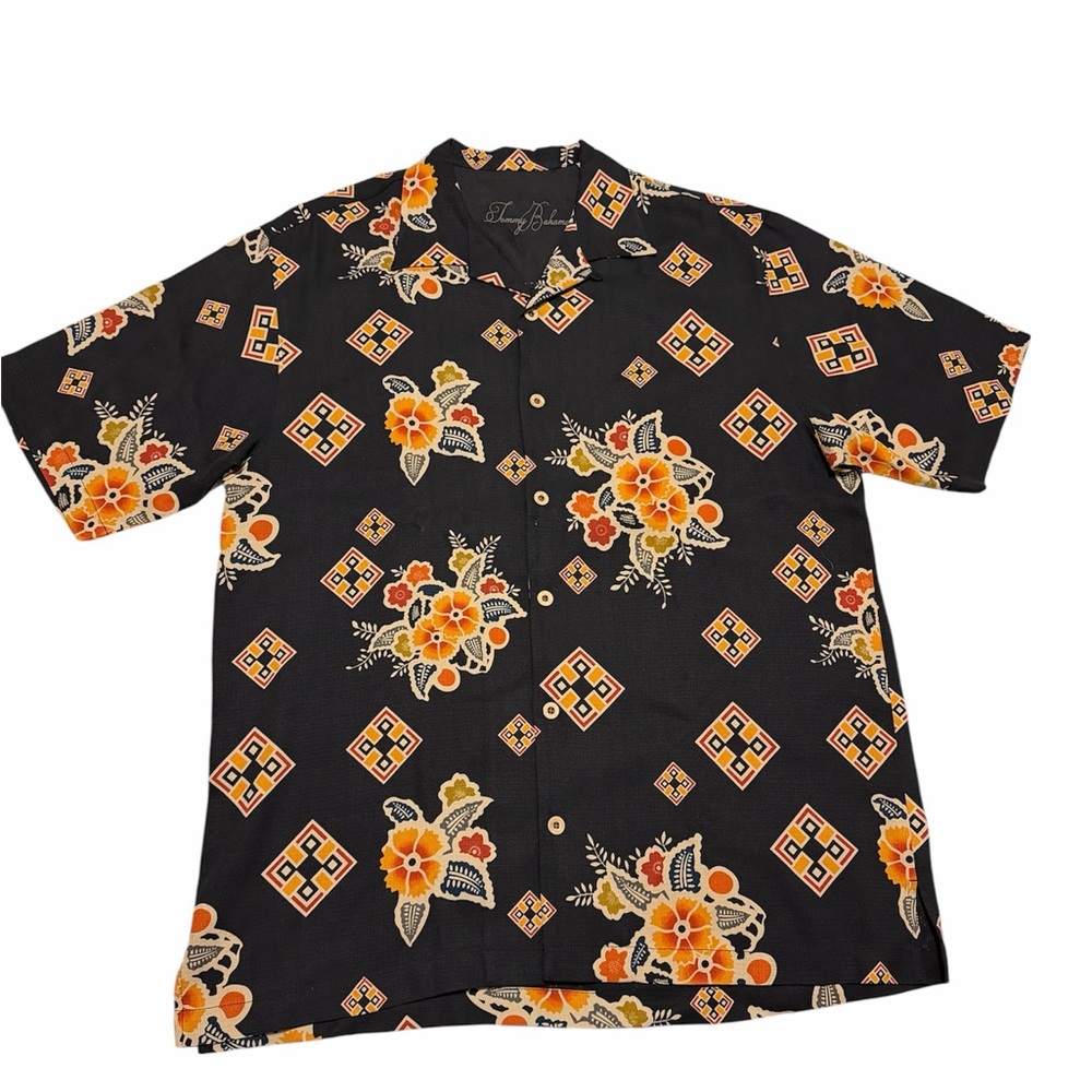 Men’s medium Tommy Bahama silk Hawaiian shirt